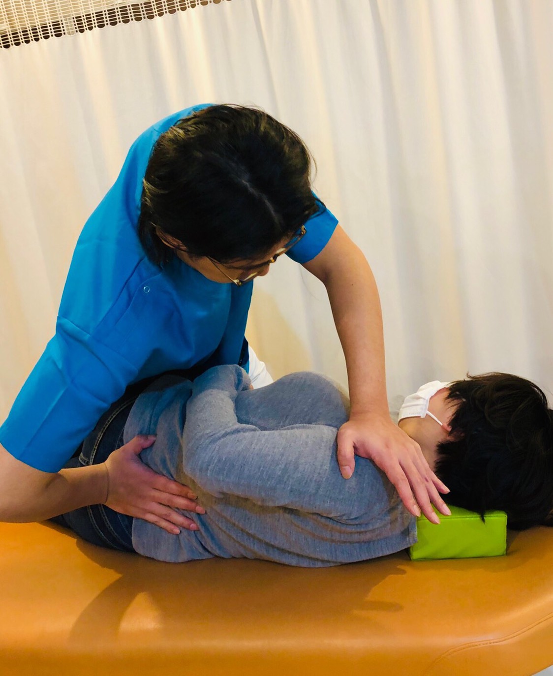 小林式矯正(骨盤矯正・背骨矯正)の写真